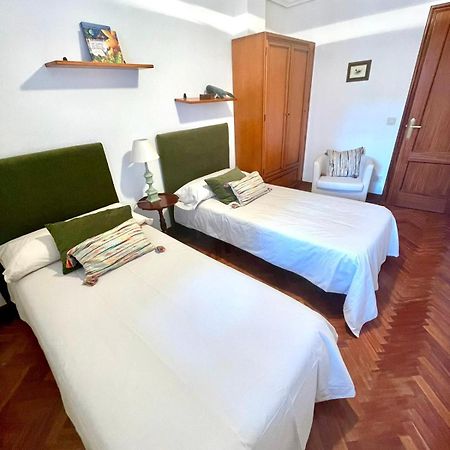 El Piso De Sabina Apartment Santander Bagian luar foto